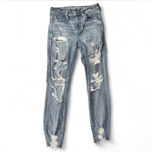 AE American Eagle Distressed Super Stretch X Jeans size 2 short